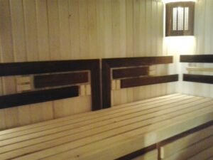 drewniane wykończenie wnętrz