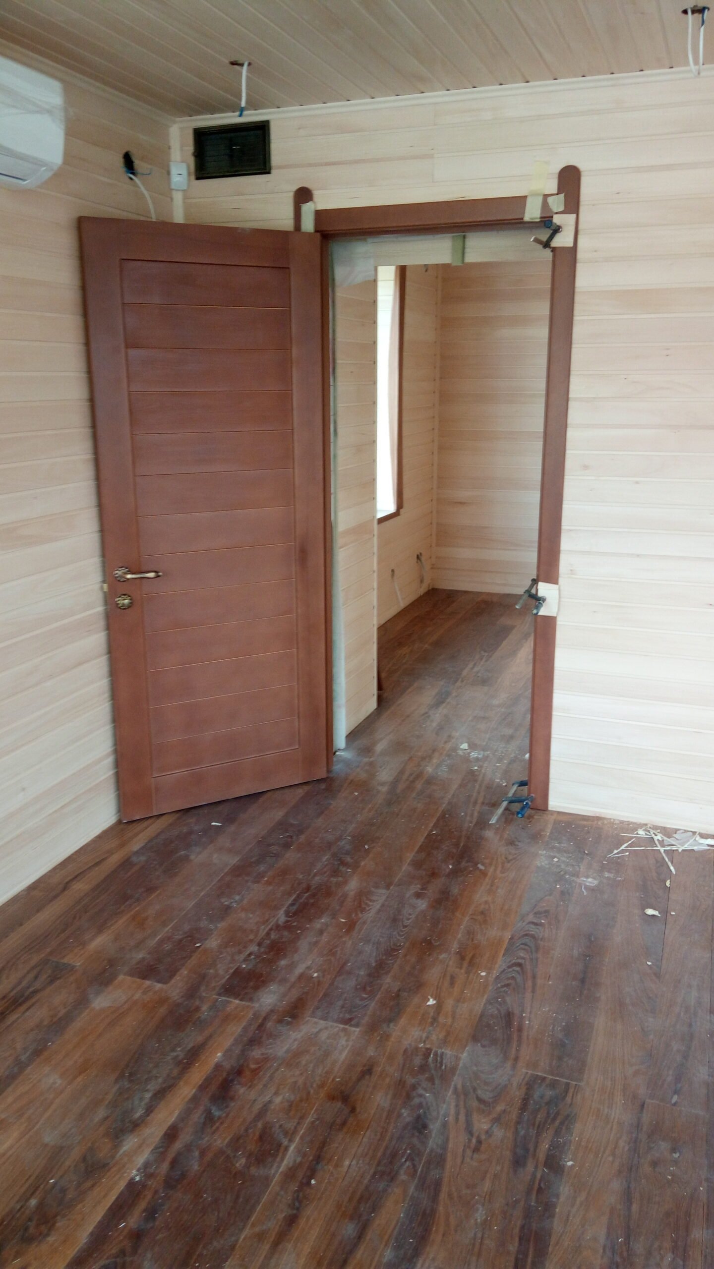 drewniane wykończenie wnętrz