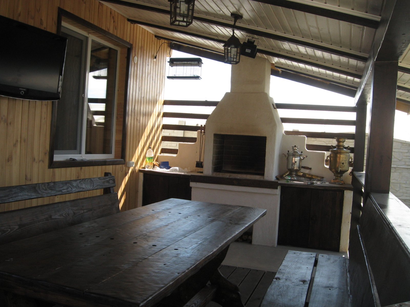 drzwi i półki drewniane do grilla